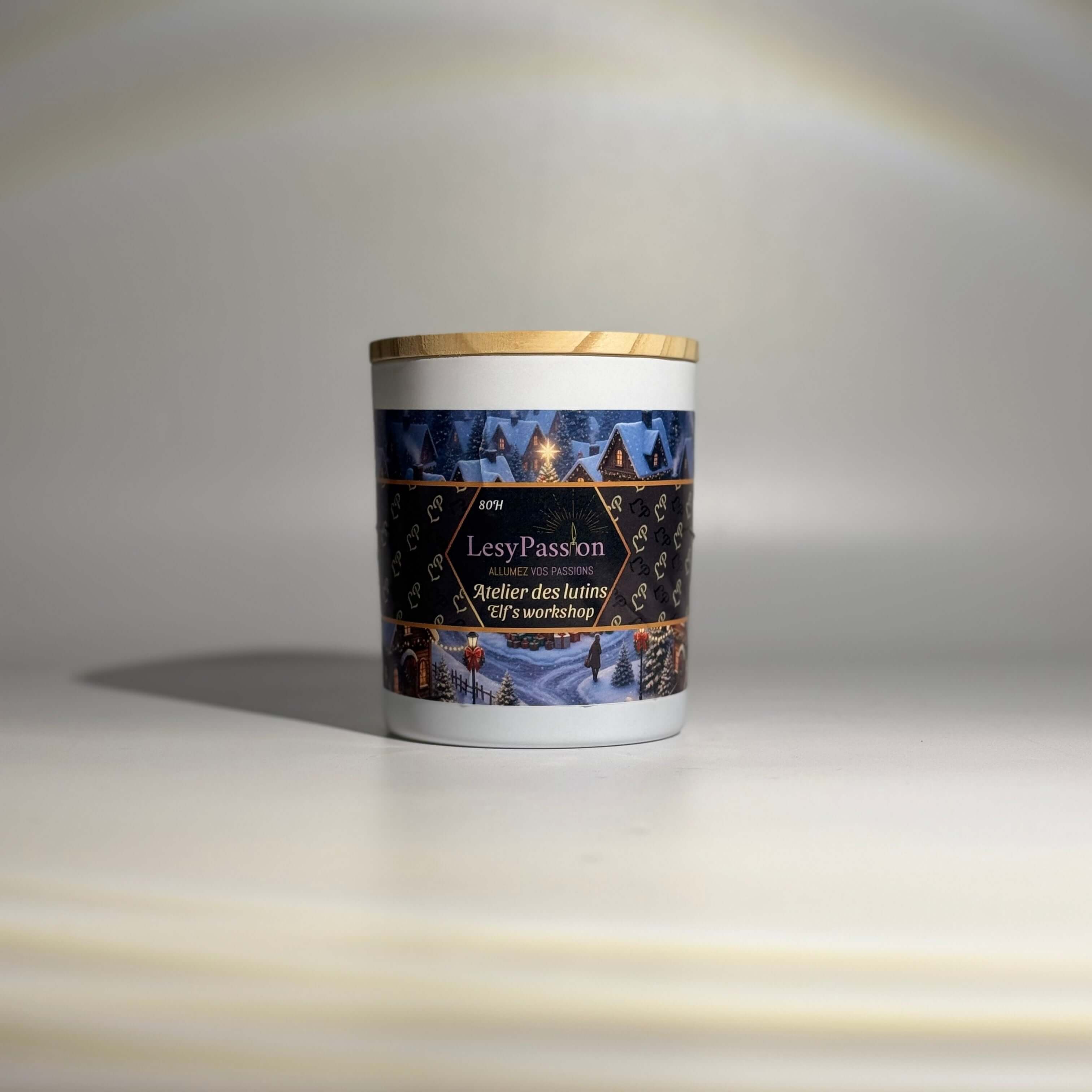 Chandelle en pot de 12oz à l'odeur féérique des lutins.